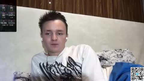 Snapshot of logan_mett chatting on 10/28/25, 05:26 Logan online show from 10/28/25, 05:26