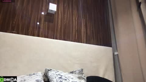 Snapshot of logan_mett chatting on 11/19/25, 04:40 Logan online show from 11/19/25, 04:40