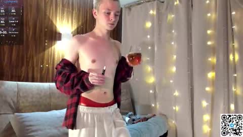 Snapshot of logan_mett chatting on 01/06/26, 08:23 Logan online show from 01/06/26, 08:23