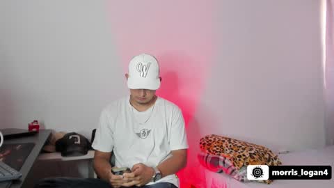 Logan morris online show from 02/09/25, 09:28