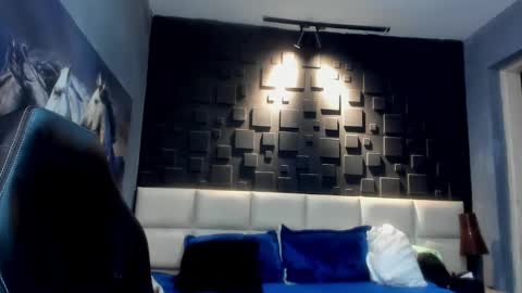 logan_varela online show from 12/24/24, 09:17