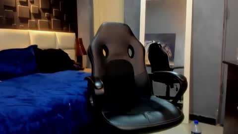 logan_varela online show from 12/26/24, 02:01