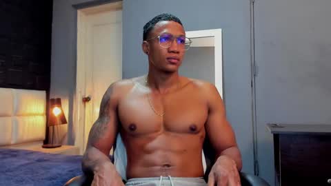 logan_varela online show from 01/03/25, 09:58