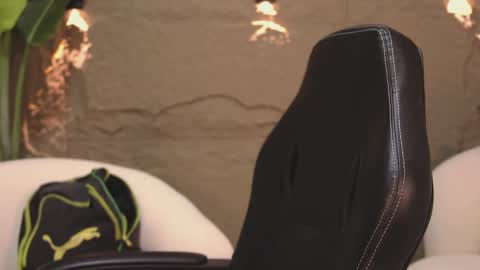 logan_varela online show from 03/02/25, 12:01