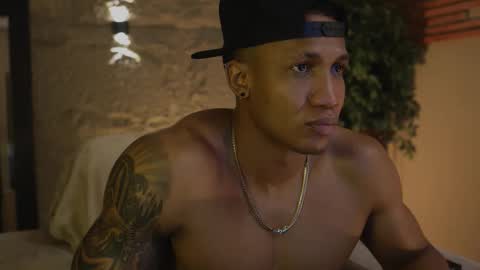 logan_varela online show from 10/22/25, 02:28