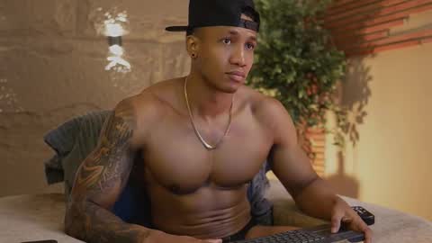 logan_varela online show from 11/13/25, 06:18