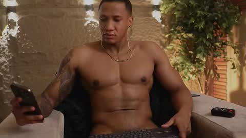 logan_varela online show from 11/18/25, 10:03