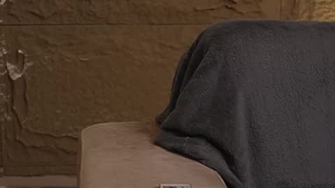 logan_varela online show from 11/30/25, 02:21