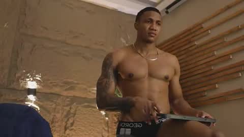 logan_varela online show from 12/19/25, 11:01