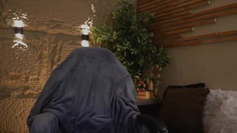 logan_varela online show from 01/08/26, 10:50