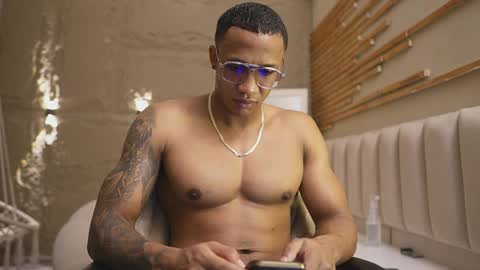 logan_varela online show from 04/02/26, 04:26