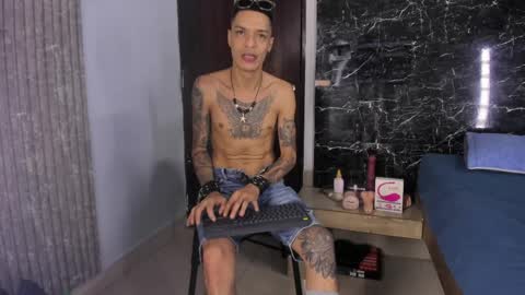 logan_wollff online show from 04/07/26, 07:58