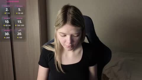 Snapshot of logandrive chatting on 12/18/25, 11:16 Logan and Katana online show from 12/18/25, 11:16