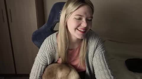 Snapshot of logandrive chatting on 02/06/26, 01:36 Logan and Katana online show from 02/06/26, 01:36