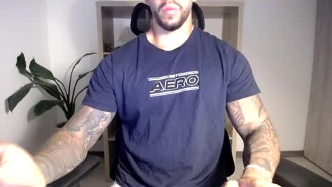 Snapshot of loganhod chatting on 05/24/26, 06:40 Logan Wolfp online show from 05/24/26, 06:40