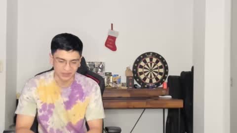 Snapshot of logannick chatting on 02/18/25, 08:27 Logan online show from 02/18/25, 08:27