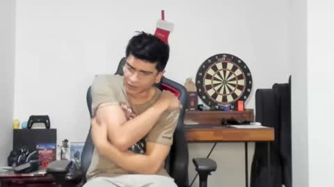 Snapshot of logannick chatting on 03/11/25, 07:37 Logan online show from 03/11/25, 07:37