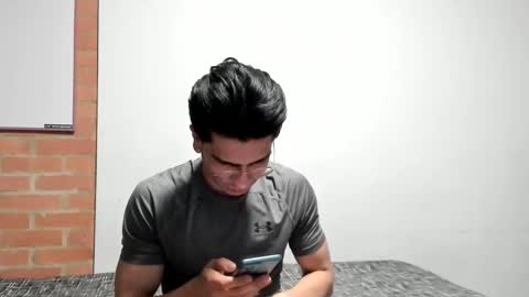 Snapshot of logannick chatting on 12/18/25, 08:31 Logan online show from 12/18/25, 08:31