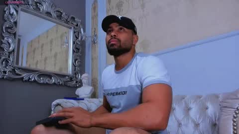 U can call me Logan online show from 10/06/25, 03:26