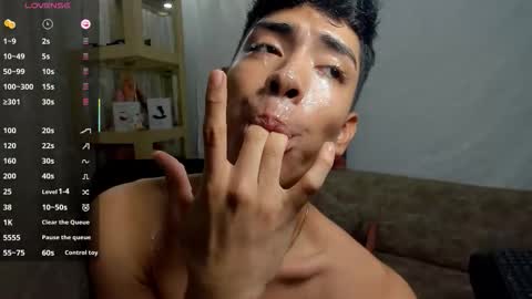 logantwink18 online show from 03/25/26, 02:12