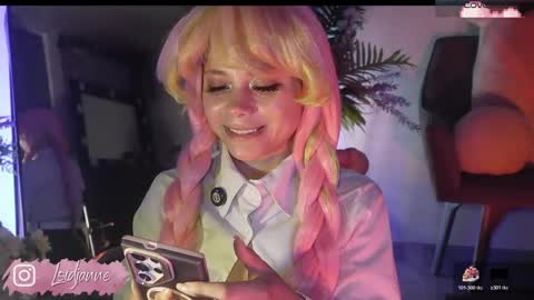 Snapshot of loidjanne chatting on 05/21/26, 12:39 Janne Miller 9pm to 3am GMT-5 online show from 05/21/26, 12:39
