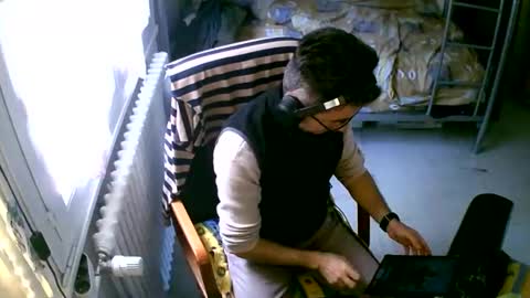 lokoum39 online show from 11/18/25, 12:09