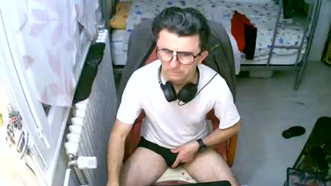 lokoum39 online show from 02/18/26, 07:10