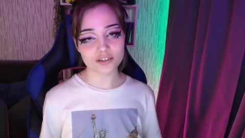 Snapshot of lola_bani_ chatting on 12/18/24, 08:03 lola online show from 12/18/24, 08:03