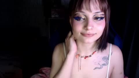 Snapshot of lola_bani_ chatting on 02/26/25, 12:47 lola online show from 02/26/25, 12:47