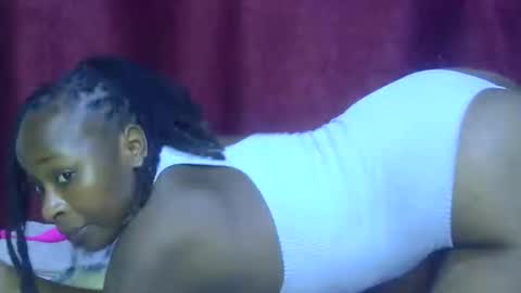 lola_beib online show from 04/08/26, 05:51