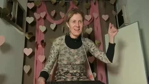 lola_belgium online show from 02/09/26, 05:50