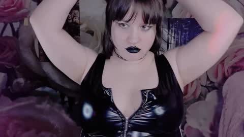 Lola Chi online show from 02/08/25, 08:09