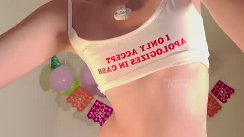 Snapshot of lola_creammy chatting on 07/13/26, 11:51 Lola . online show from 07/13/26, 11:51