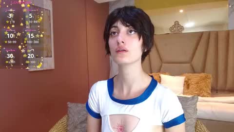 Lola online show from 09/30/25, 01:38