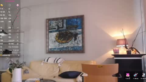 Snapshot of lola_dinky chatting on 05/20/26, 01:17 Lola online show from 05/20/26, 01:17