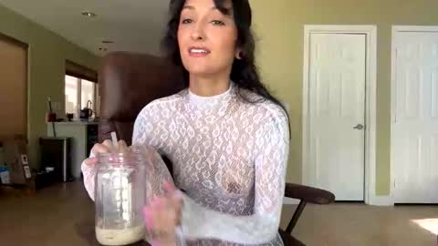 lola_la_lita online show from 11/24/25, 07:02