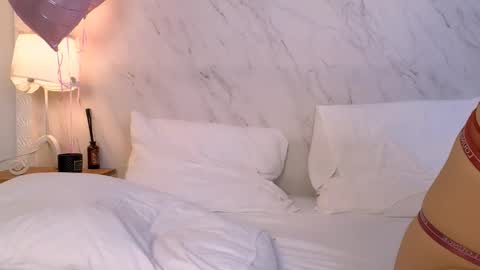 lola_lewis online show from 02/19/26, 03:13