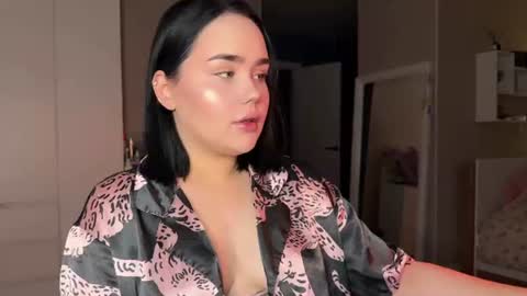 lola_razee online show from 07/12/26, 10:34