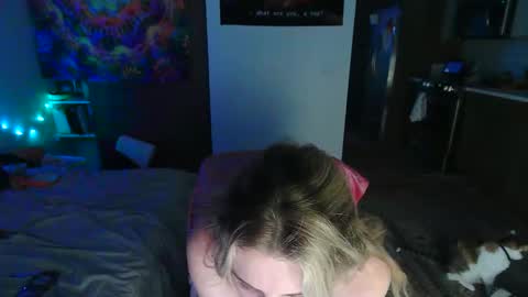 lolaa555 online show from 05/01/26, 03:22