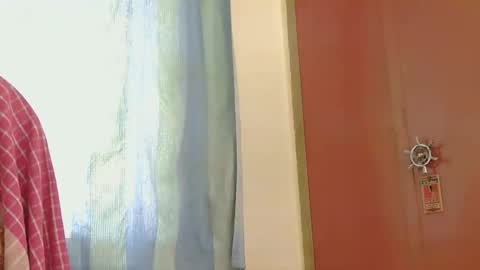 lolaa online show from 11/23/25, 05:29