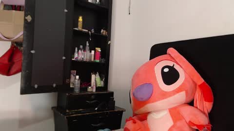 lolaa_staars online show from 12/22/24, 07:33