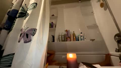 lolaabunnybaby304 online show from 06/11/26, 06:44