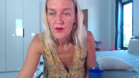 Lola online show from 03/21/26, 07:57