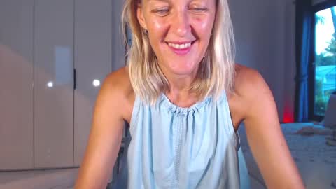 Lola online show from 04/23/26, 10:58