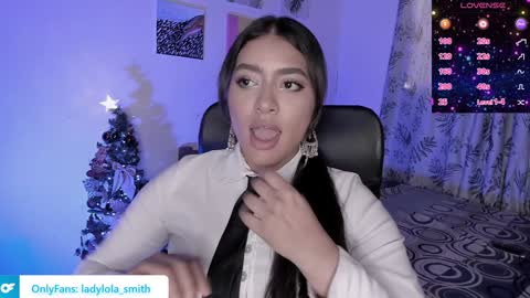 lolaasmith_21 online show from 01/03/25, 09:26