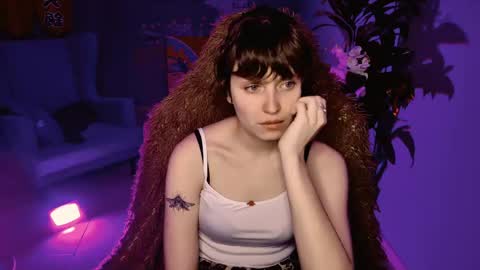 Snapshot of lolaasmus chatting on 04/28/26, 12:54 I consider myself the god Loki but life just calls me LOL online show from 04/28/26, 12:54