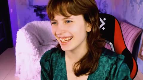 Snapshot of lolaasmus chatting on 05/15/26, 03:19 I consider myself the god Loki but life just calls me LOL online show from 05/15/26, 03:19