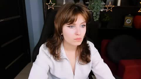 Snapshot of lolaasmus chatting on 06/05/26, 10:10 I consider myself the god Loki but life just calls me LOL online show from 06/05/26, 10:10