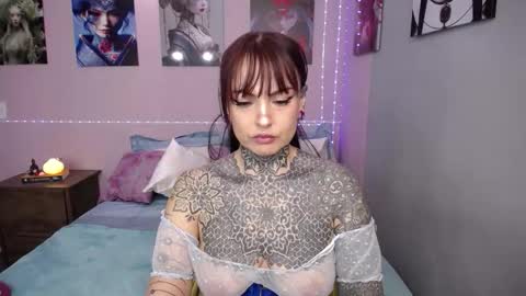 Lola online show from 10/21/25, 08:20