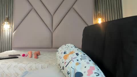 lolabunnysc online show from 04/14/26, 12:22